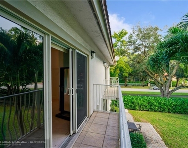 4080 W Palm Aire Dr, #2 - Photo Thumbnail 24