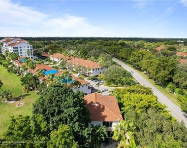 4080 W Palm Aire Dr, #2 - Photo Thumbnail 31