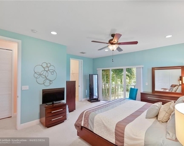 4080 W Palm Aire Dr, #2 - Photo Thumbnail 10