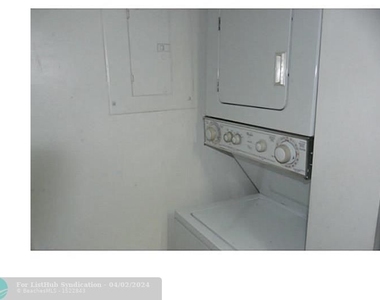 12166 Saint Andrews Pl - Photo Thumbnail 5