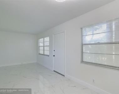 100 Sw 132nd Way - Photo Thumbnail 13