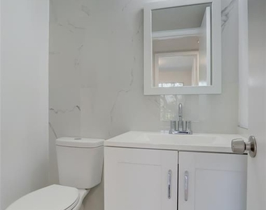 100 Sw 132nd Way - Photo Thumbnail 22