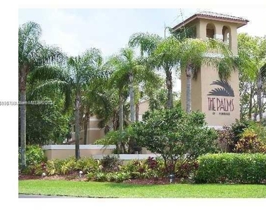 9482 S Palm Cir S - Photo Thumbnail 1