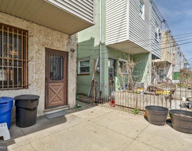 2341 S Woodstock Street - Photo Thumbnail 14