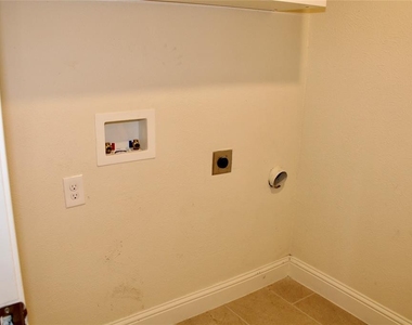 3009 Osceola Drive - Photo Thumbnail 21