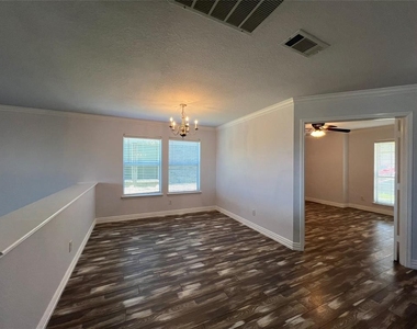 9221 Comanche Ridge Drive - Photo Thumbnail 8