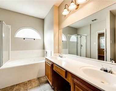 6613 Charles Trail - Photo Thumbnail 15