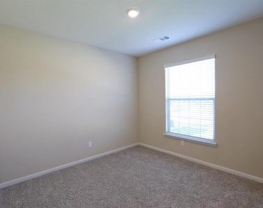 1706 Sandalwood Way - Photo Thumbnail 1