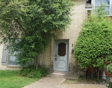 2417 S Graham Drive - Photo Thumbnail 0