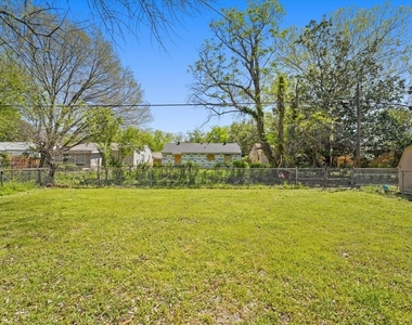 4214 Montie Street - Photo Thumbnail 12