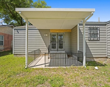 4214 Montie Street - Photo Thumbnail 11