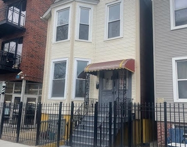 1622 N Western Avenue - Photo Thumbnail 0