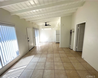 216 Avenida Cabrillo - Photo Thumbnail 2