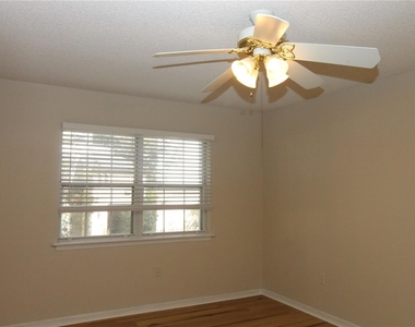 4214 Clubside Drive - Photo Thumbnail 22