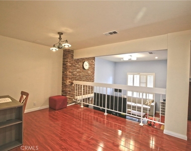 212 N Marguerita Avenue - Photo Thumbnail 3