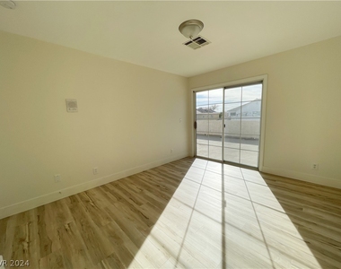 7732 Crenshaw Way - Photo Thumbnail 29