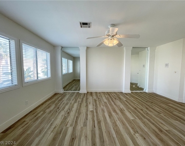 7732 Crenshaw Way - Photo Thumbnail 25