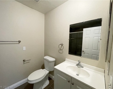 5576 W Rochele Avenue - Photo Thumbnail 21