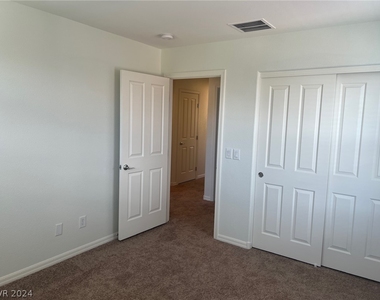 10440 Turtle Mountain Avenue - Photo Thumbnail 10