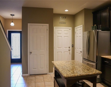 8853 Turnstone Haven Place - Photo Thumbnail 7