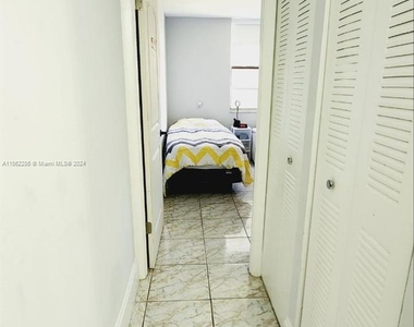 9460 Fontainebleau Blvd - Photo Thumbnail 19