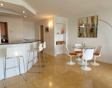 6917 Collins Ave - Photo Thumbnail 15