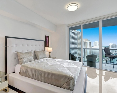 465 Brickell Ave - Photo Thumbnail 26