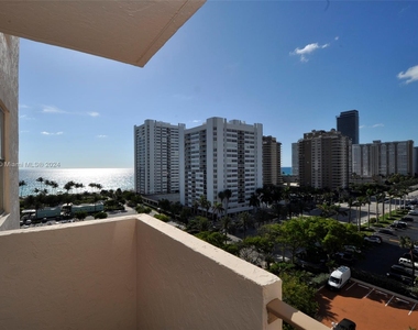 1865 S Ocean Dr - Photo Thumbnail 0