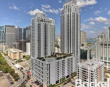 1050 Brickell Ave - Photo Thumbnail 0