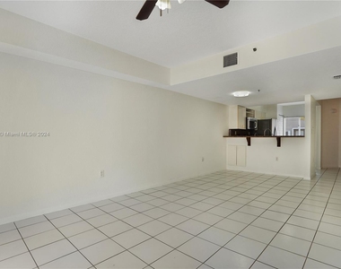 171 Riviera Cir - Photo Thumbnail 23