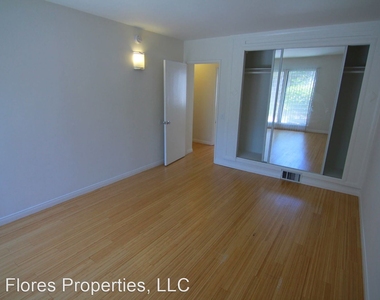 1326 N Flores Street - Photo Thumbnail 12