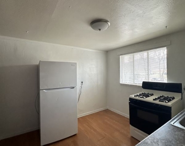 225 E Brookside St 5 - Photo Thumbnail 5