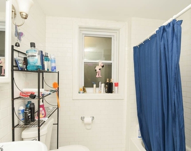 5534 N. Artesian, Unit 7 - Photo Thumbnail 18