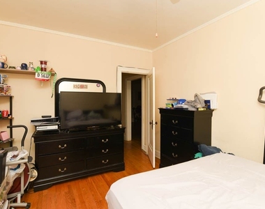 5534 N. Artesian, Unit 7 - Photo Thumbnail 17