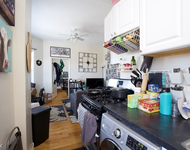 917 W. Waveland, Unit A-6 - Photo Thumbnail 4