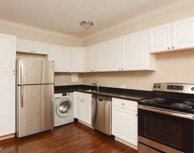 3345 N. Marshfield, Unit A704 - Photo Thumbnail 2