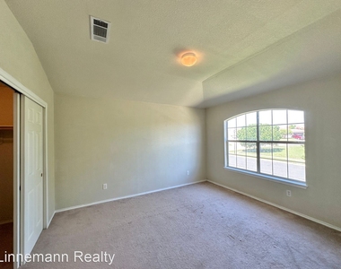 5415 Teal Drive - Photo Thumbnail 27