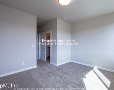 17157 Sw Woodpecker Lane - Photo Thumbnail 10