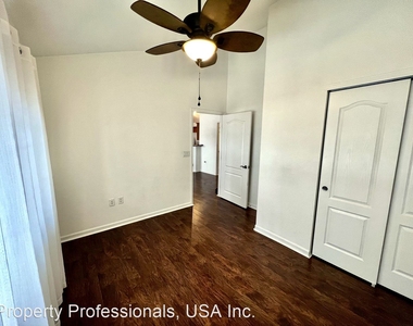 326 River View Drive Unit 107 - Photo Thumbnail 7