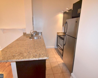 2312 Delancey Pl - Photo Thumbnail 3