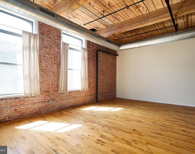 1524 N Hancock St - Photo Thumbnail 4