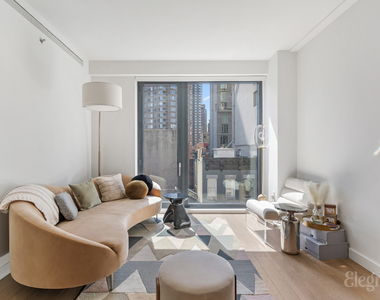 500 West 45th Street - Photo Thumbnail 1