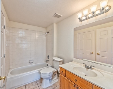 10552 Pine Pointe Avenue - Photo Thumbnail 10