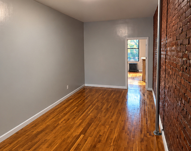 2267 1st Avenue - Photo Thumbnail 7