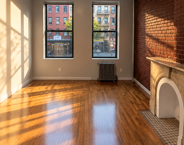 2267 1st Avenue - Photo Thumbnail 9