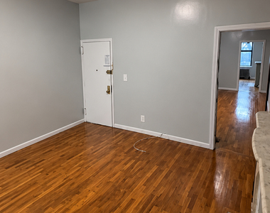 2267 1st Avenue - Photo Thumbnail 3
