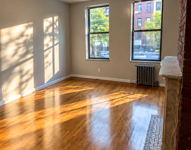 2267 1st Avenue - Photo Thumbnail 8