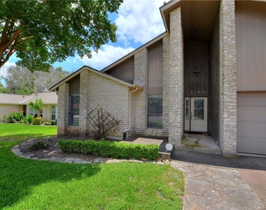 4162 Travis Country Cir - Photo Thumbnail 3