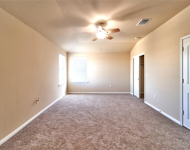 1409 Brooks Way - Photo Thumbnail 12