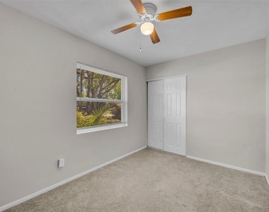 2231 Elsinore Avenue - Photo Thumbnail 20